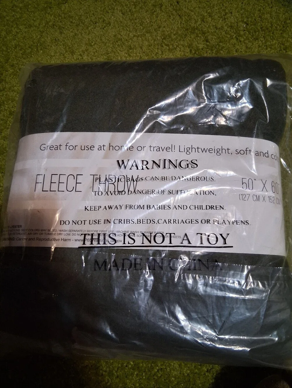 NWT Trail Maker Dark Green Fleece 50x60 Throw Blanket